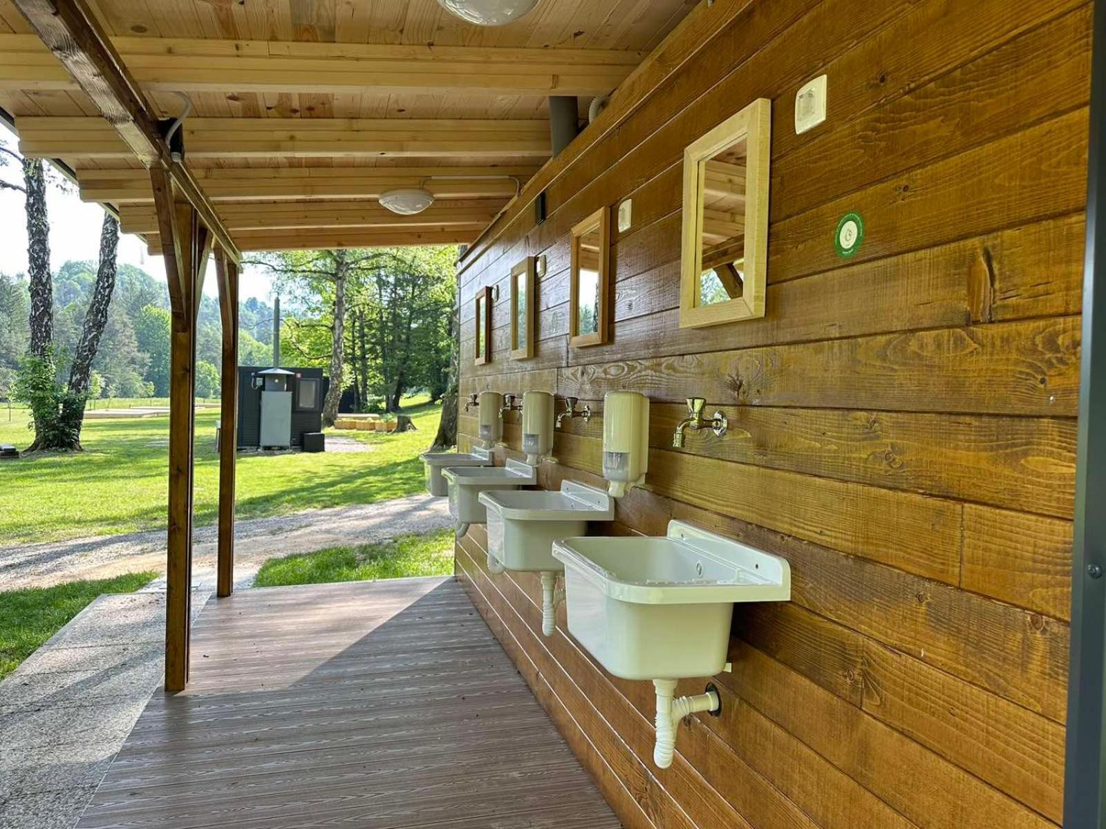 Eco River Camp - Pitches Radovljica Dış mekan fotoğraf